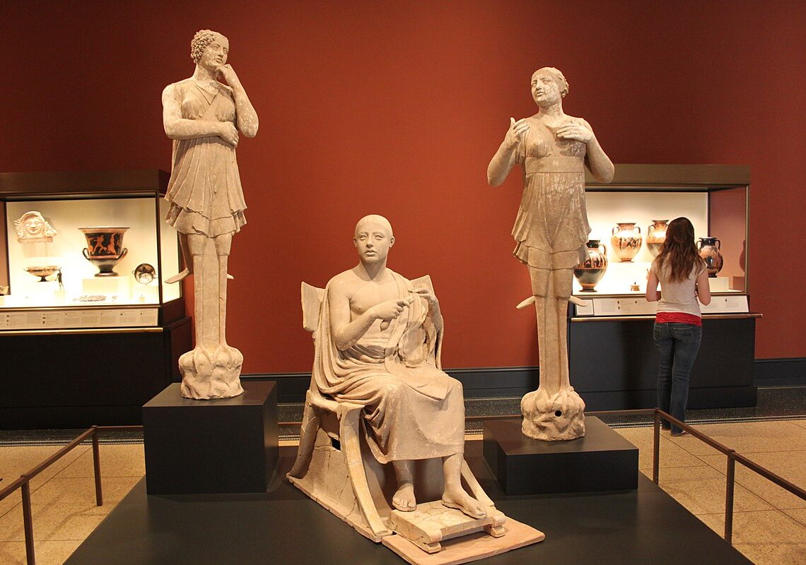 J Paul Getty Museum Will Return Stolen Artefacts To Their Native Italy La Voce Di New York