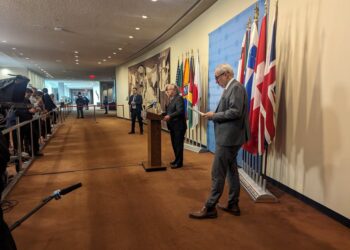 Antonio Guterres davanti ai giornalisti al Palazzo di Vetro dell'ONU (UN Photo)