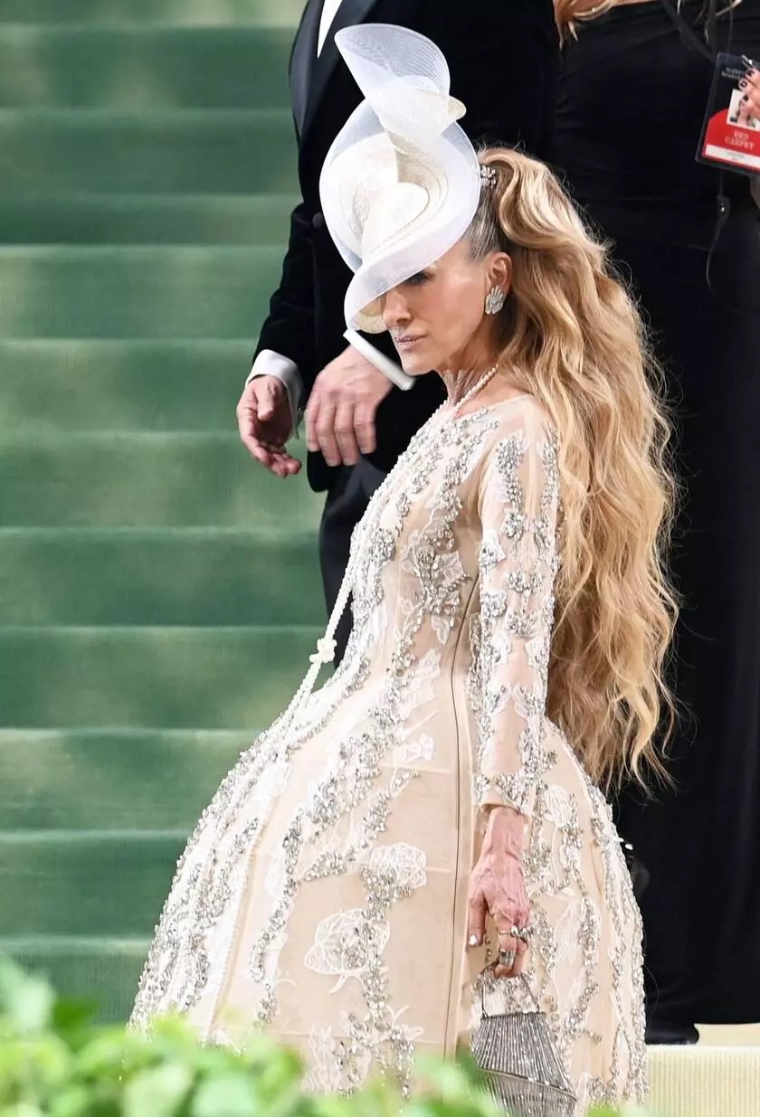 L'attrice Sarah Jessica Parker arriva al Met Gala 2024 di New York / Ansa