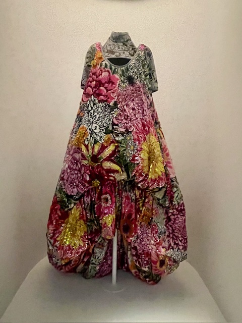 Abito Jonathan Andersen 1980, mostra "Sleeping Beauties: Reawakening Fashion", Met Museum, New York / VNY Media