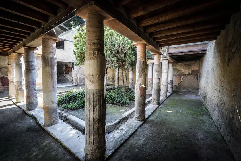 Domus restored in Herculaneum / Ansa