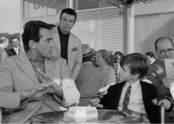 Una scena da Il giovedì (1963) di Dino Risi, con Walter Chiari e il piccolo Roberto Ciccolini.