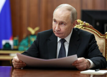 Russian President Vladimir Putin attends a meeting with Moscow Mayor Sergei Sobyanin at the Kremlin in Moscow, Russia May 5, 2025. Sputnik/Vyacheslav Prokofyev/Pool via REUTERS