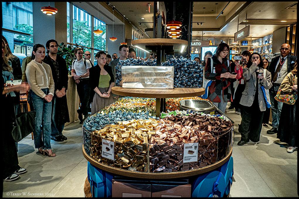 Opening di Eataly Caffè. Foto di Terry W. Sanders
