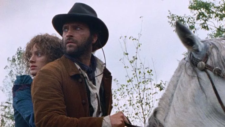 Nadia Tereszkiewicz e Alessandro Borghi in una scena del film “Testa o croce?” di Matteo Zoppis e Alessio Rigo de Righi. Credit Ansa