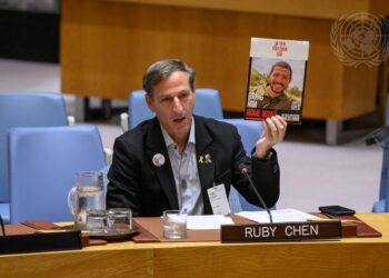 Ruby Chen, father of Itay Chen, briefs the Security Council meeting on protection of civilians in armed conflict. (UN Photo/Loey Felipe)
