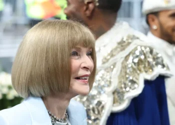 La direttrice di Vogue Anna Wintour al Met Gala 2025 di New York - Ansa