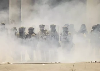I soldati della Guardia Nazionale a Los Angeles /ANSA