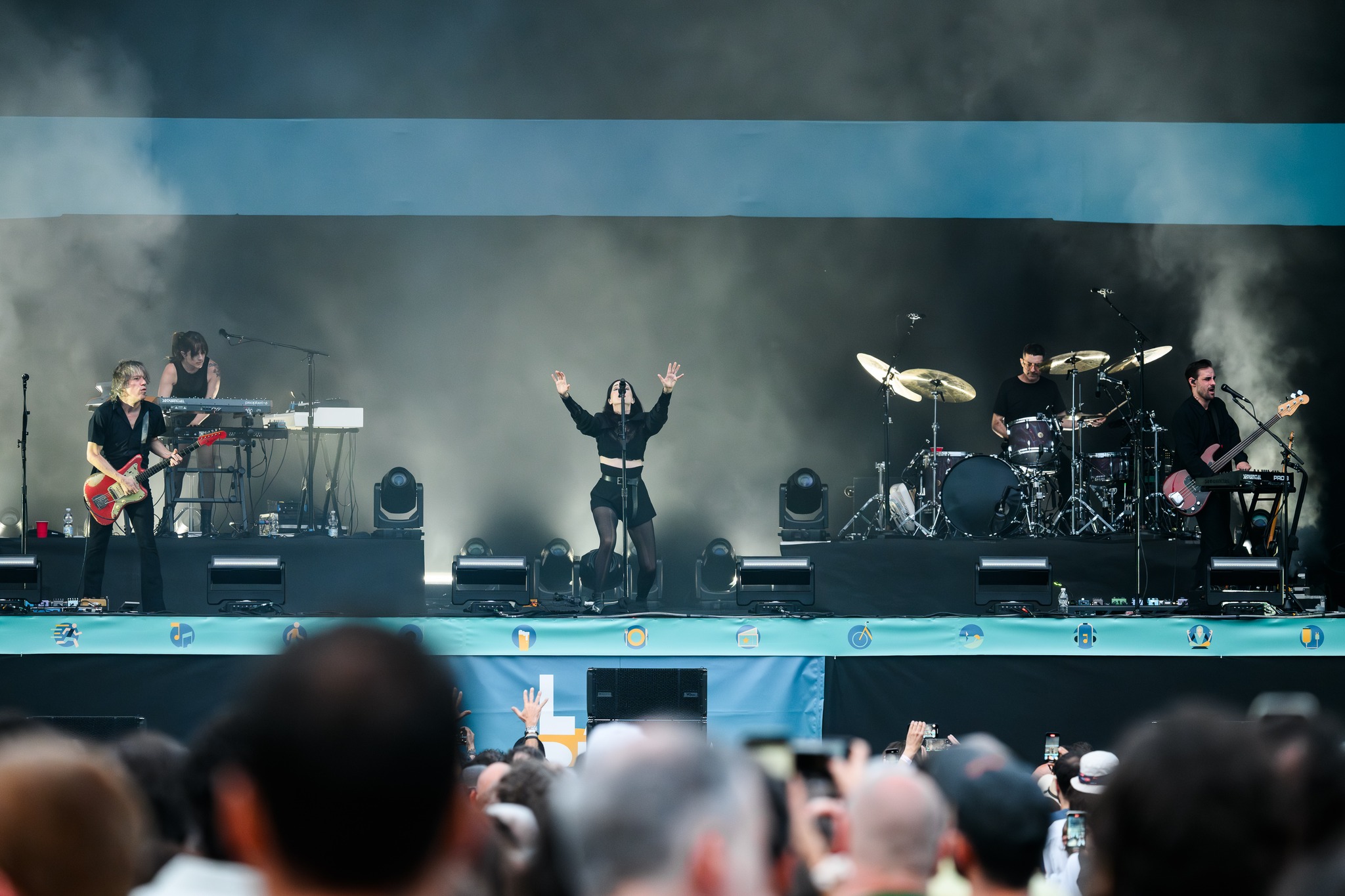 St. Vincent sul palco de La Prima Estate Festival al Lido di Camaiore. Credit: Prima Estate Festival
