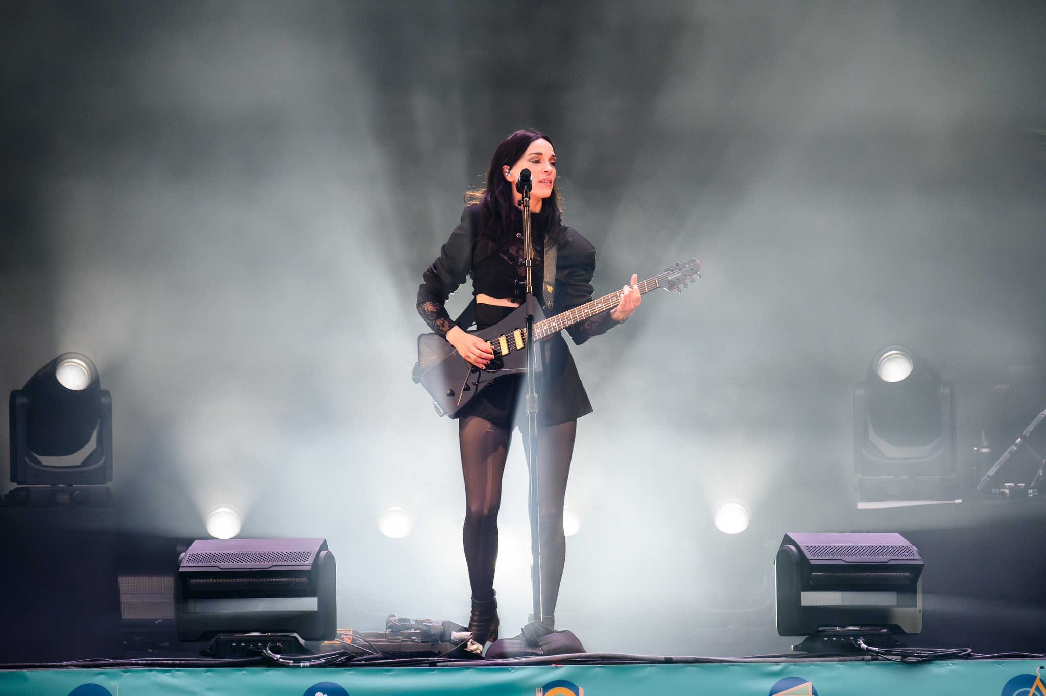 St. Vincent sul palco de La Prima Estate Festival al Lido di Camaiore. Credit: Prima Estate Festival