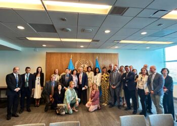 L'incontro di alcuni dei funzionari italiani che lavorano all'ONU con l'Ambasciatore Maurizio Massari (Foto Missione Permanente Italiana all'ONU)