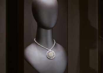 Collezione 'Ode all’Italia' by Damiani esposta a Palazzo Ripetta, Roma / Ansa