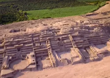 Il centro urbano di Peñico in una immagine scattata dai droni / Ansa