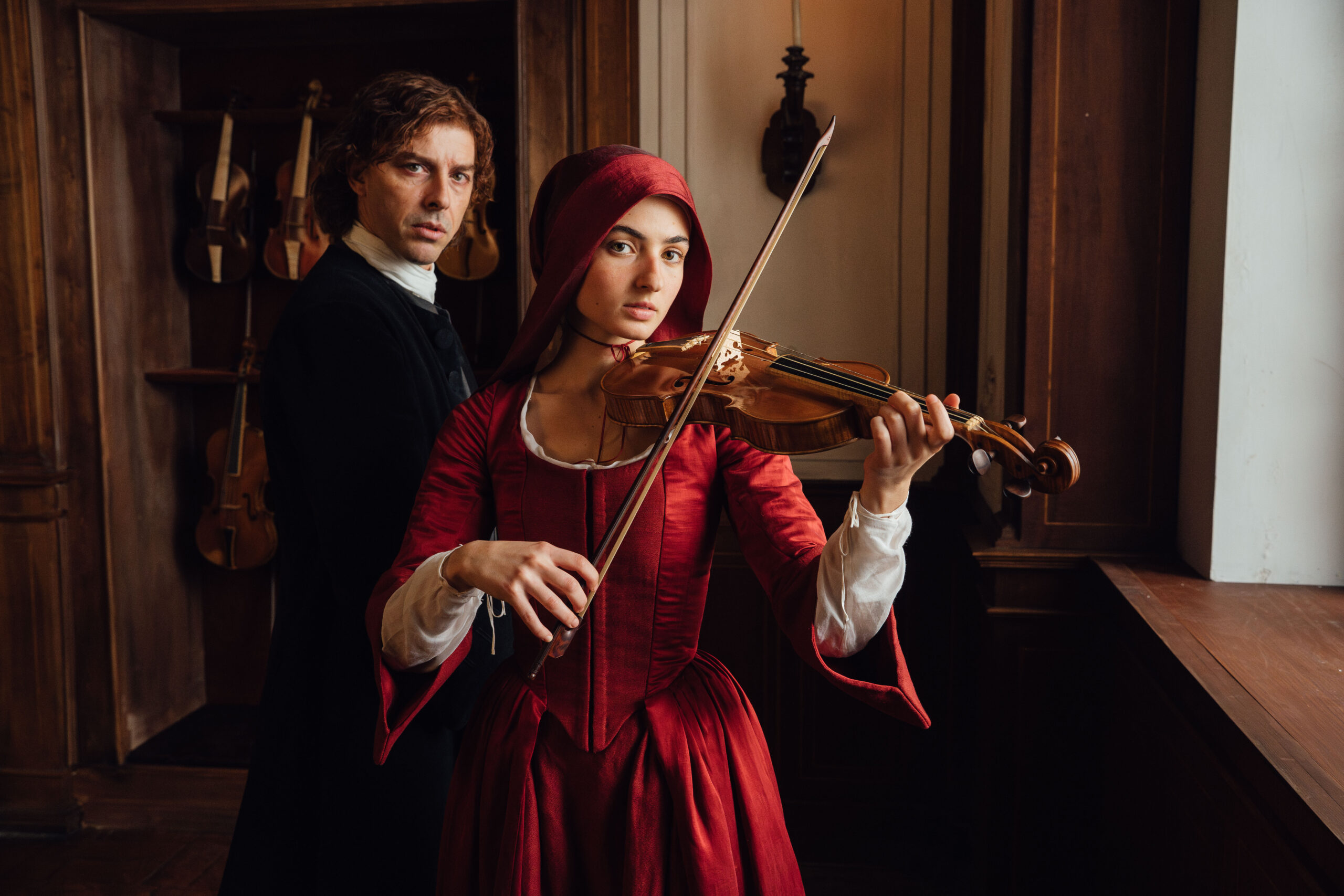 Michele Riondino e Tecla Insolia in “Primavera” di Damiano Michieletto, ispirato al romanzo “Stabat Mater” di Tiziano Scarpa. Foto: Kimberley Ross