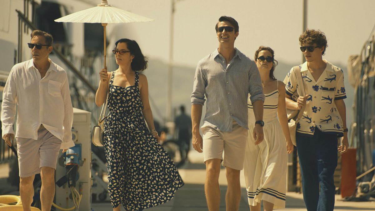 Un’immagine da The White Lotus: la serie HBO, alla sua terza stagione
