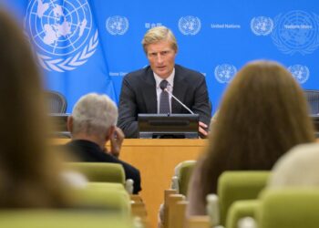 Karl Skau, Deputy Executive Director of the World Food Program, during the press conference in New York (UN Photo/ Manuel Elias)