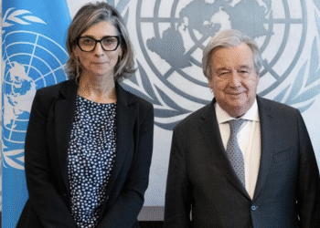 Francesca Albanese, special rapporteur dell'ONU per i Diritti Umani in Palestina con Il Segretario Generale delle Nazioni Unite Antonio Guterres (UN Photo Evan Scheneider)