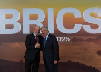 Il Presidente brasiliano Lula da Silva accoglie il Segretario Generale dell'ONU al vertice BRICS di Rio (UN PHOTOm- Ana Carolina Fernandes)