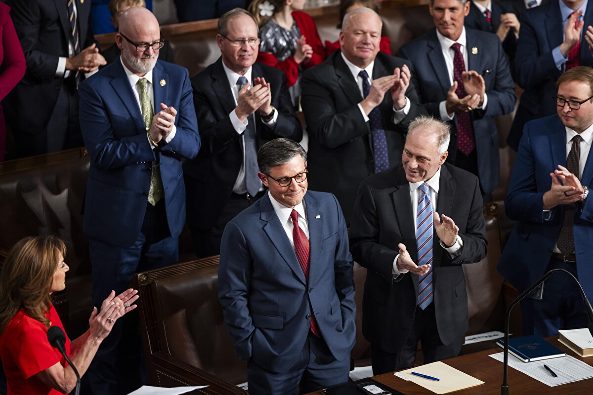 Mike Johnson Reelected Speaker of the House on RazorThin Margin La