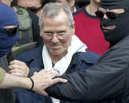 Bernardo Provenzano il giorno del suo arresto, l'11 aprile 2006