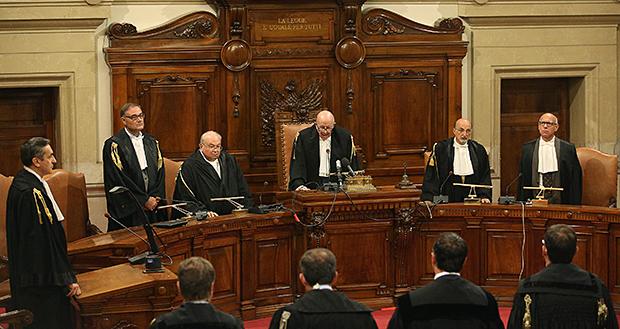 1 agosto 2013: la Corte di Cassazione pronuncia la sentenza definitiva di condanna per Silvio Berlusconi