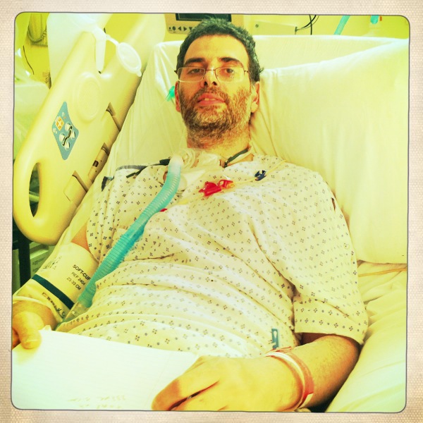 Manuel durante uno dei suoi frequenti ricoveri in ospedale