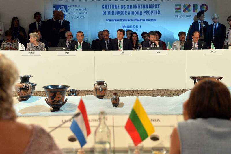 conferenza Renzi